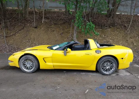 2000 Chevrolet Corvette из США, поврежденный, VIN 1G1YY22G3Y5122876